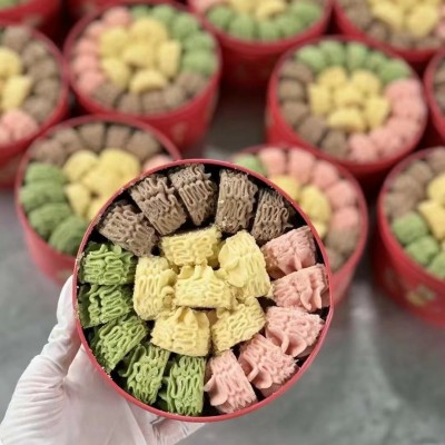 小花曲奇饼干冰淇淋手工黄油饼干四色多味曲奇饼干年货礼盒糕点图2