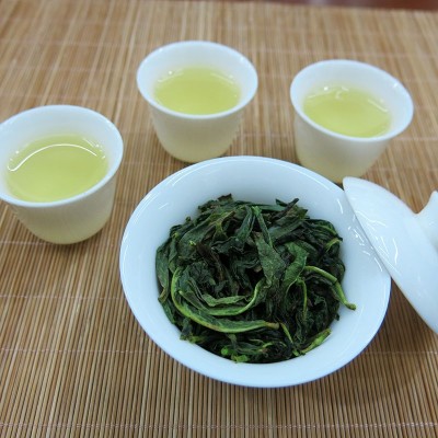 潮州凤凰单丛茶批发蜜兰香清香抽湿单丛绿衣花雪片春茶抽湿鸭屎香图3